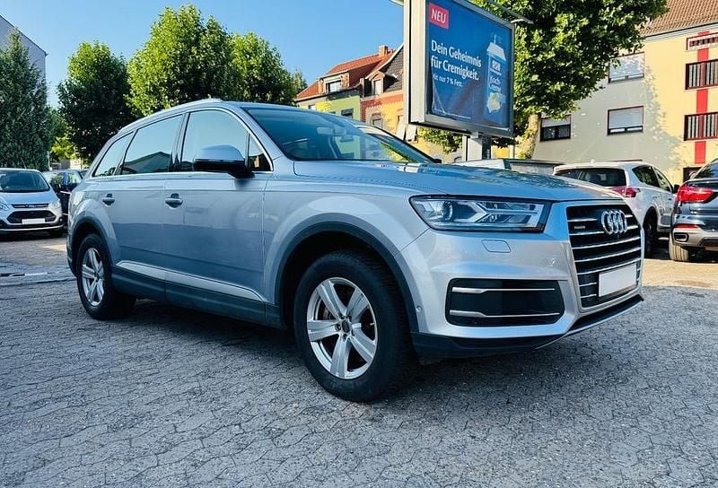 Silber Gebraucht 2016 Audi Q7 SUV | 24.900 € - Bild 1/4