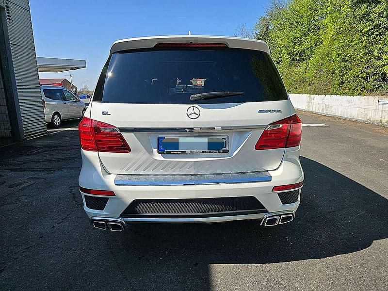 Gebraucht Mercedes GL350 AMG 258 PS (189 kW) 2015 Weiß SUV