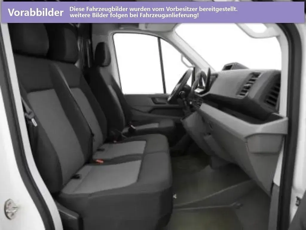 Gebraucht VW Crafter 177 PS (130 kW) 2025 Candyweiß (white), solid Van