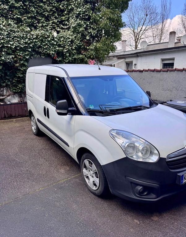 Second-hand Opel Combo Selection 90 CP (66 kW) 2015 Alb Monovolum