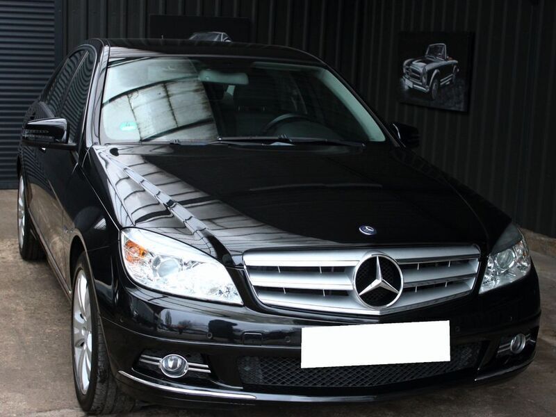 Schwarz Gebraucht 2009 Mercedes C250 Limousine | 8.890 € (Fairer Preis) - Bild 1/4