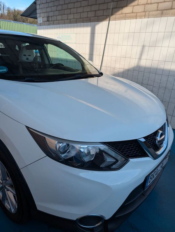 Weiß Gebraucht 2016 Nissan Qashqai Acenta SUV | 5.800 € - Bild 1/4