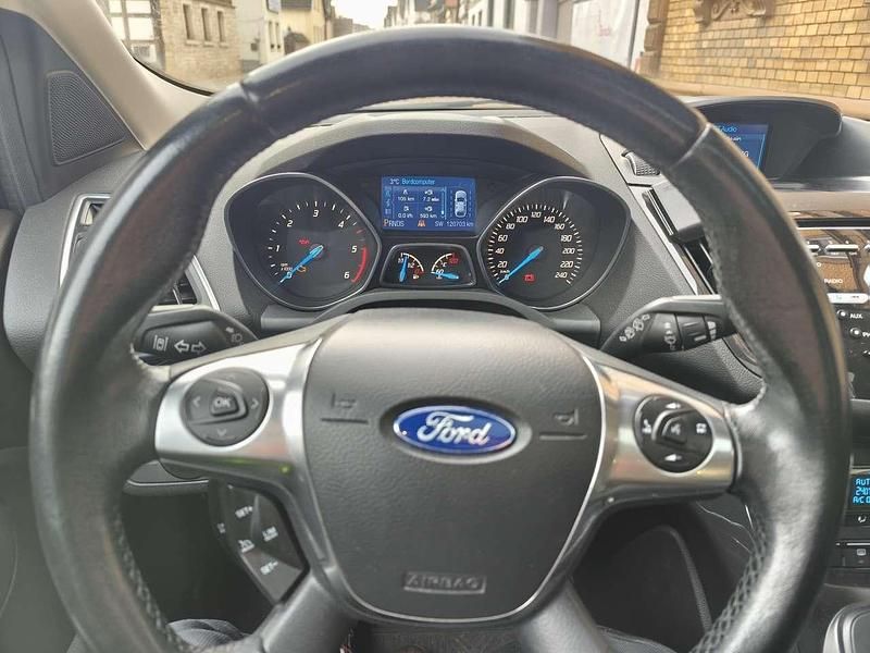 Gebraucht Ford Kuga Titanium 163 PS (119 kW) 2013 Blau SUV
