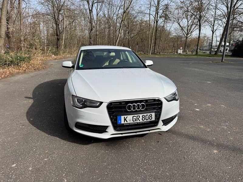Gebraucht Audi A5 Sportback Ambiente 177 PS (130 kW) 2015 Beige Kleinwagen