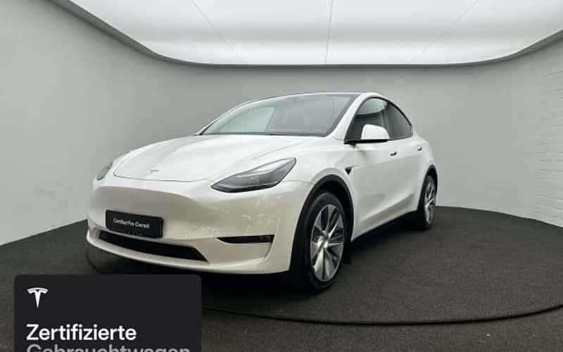Weiß Gebraucht 2021 Tesla Model Y SUV | 31.400 € (Guter Preis) - Bild 1/4