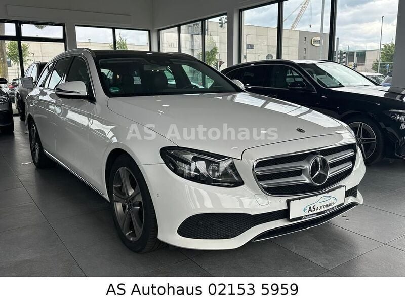 Weiß Gebraucht 2018 Mercedes E450 Kombi | 27.950 € (Fairer Preis) - Bild 1/4