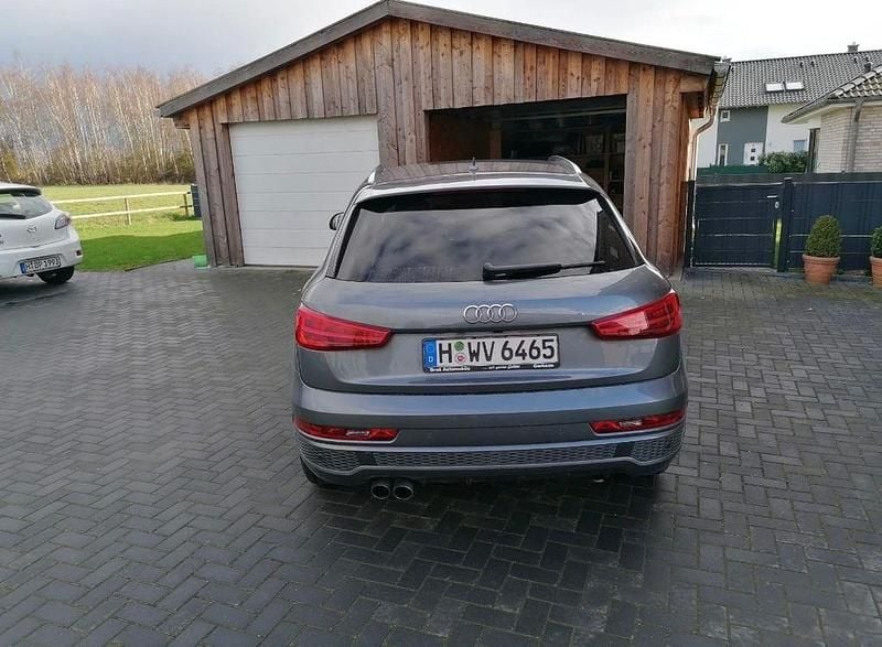 Gebraucht Audi Q3 S-Line 150 PS (110 kW) 2016 Grau SUV