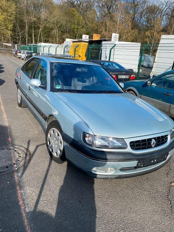 Gebraucht Renault Safrane 136 PS (100 kW) 2000 Silber Kleinwagen