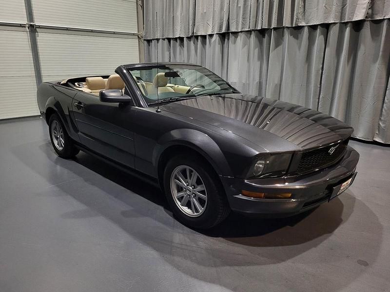 Gebraucht Ford Mustang 205 PS (150 kW) 2015 Grau Cabrio