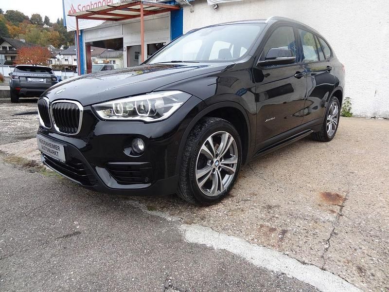 Schwarz Gebraucht 2016 BMW X1 Sport Line SUV | 17.999 € (Fairer Preis) - Bild 1/4