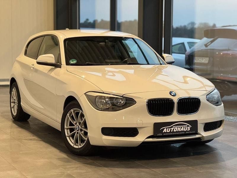 Gebraucht BMW 114 Sport Line 102 PS (75 kW) 2013 Weiß Kleinwagen