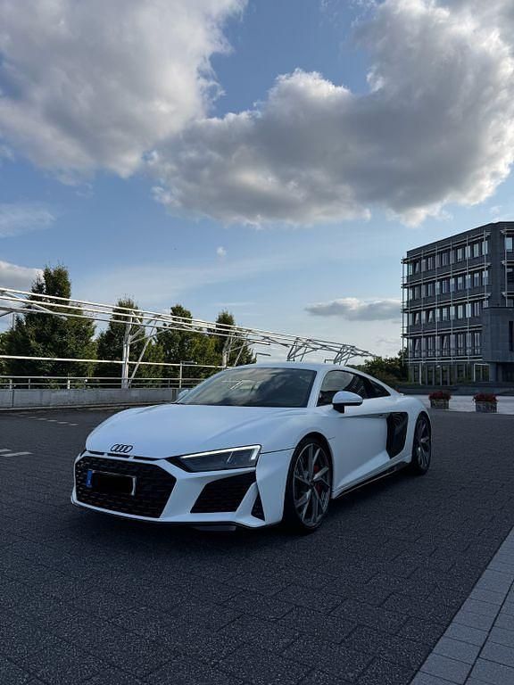 Grau Gebraucht 2021 Audi R8 Coupé Performance Coupé | 111.900 € (Superpreis) - Bild 1/4