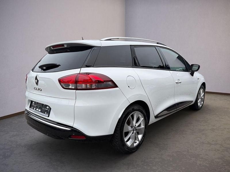 Gebraucht Renault Clio IV LIMITED 73 PS (53 kW) 2017 Weiß Limousine