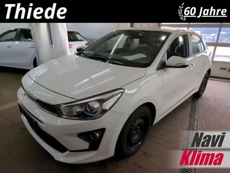 Gebraucht Kia Rio Vision 230 PS (169 kW) 2022 Clear white Limousine