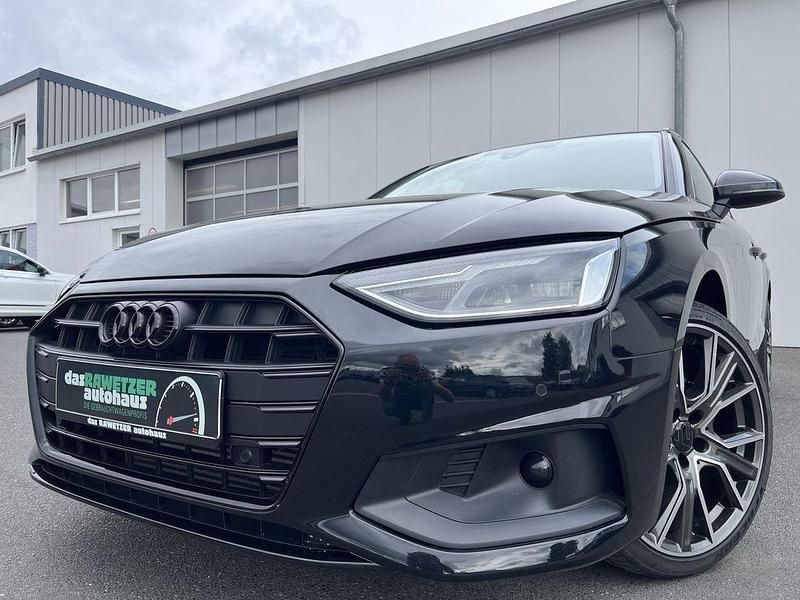 Mythosschwarz Gebraucht 2022 Audi A4 S-Line Kombi | 26.860 € (Superpreis) - Bild 1/4