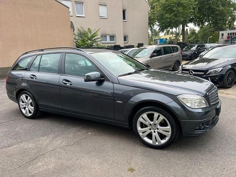 Grau Gebraucht 2009 Mercedes C180 Kombi | 5.300 € (Fairer Preis) - Bild 1/4