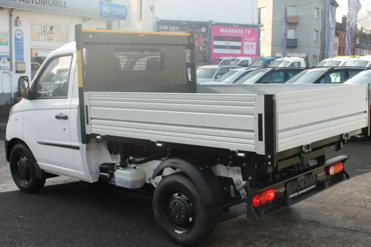Ny Piaggio Porter 150 kW (204 HK) 2025 Hvid SUV