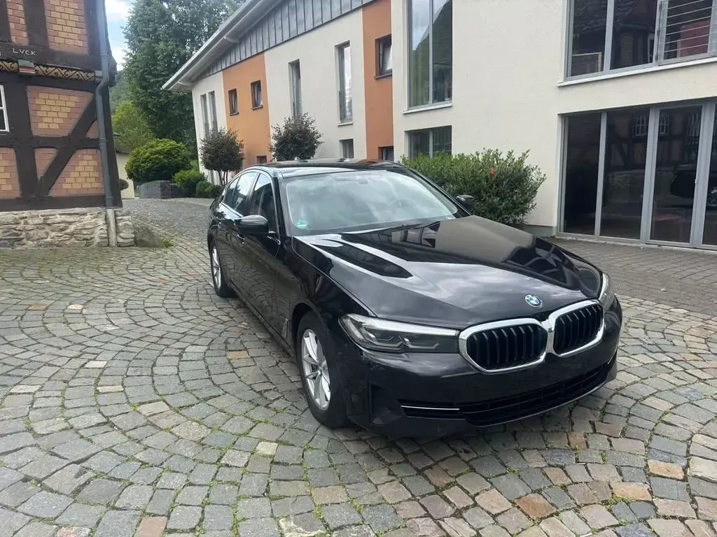 Gebraucht BMW 540 Sport Line 340 PS (250 kW) 2022 Schwarz Limousine