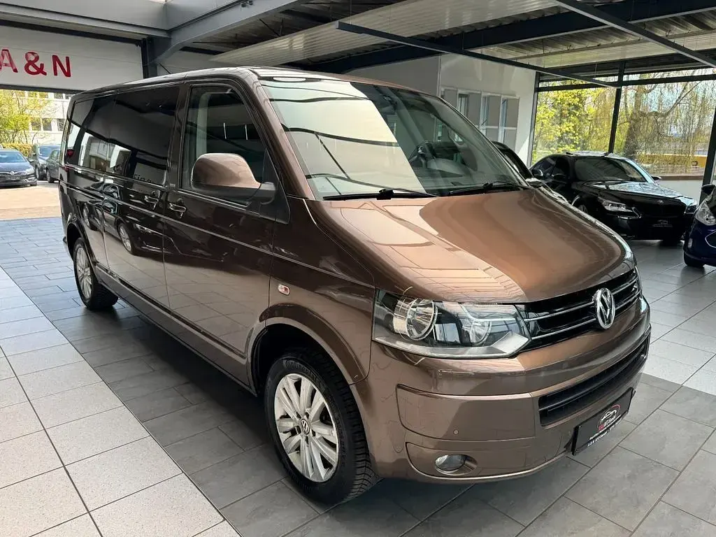 Używany VW T5 Match 179 KM (131 kW) 2012 Brązowy Van