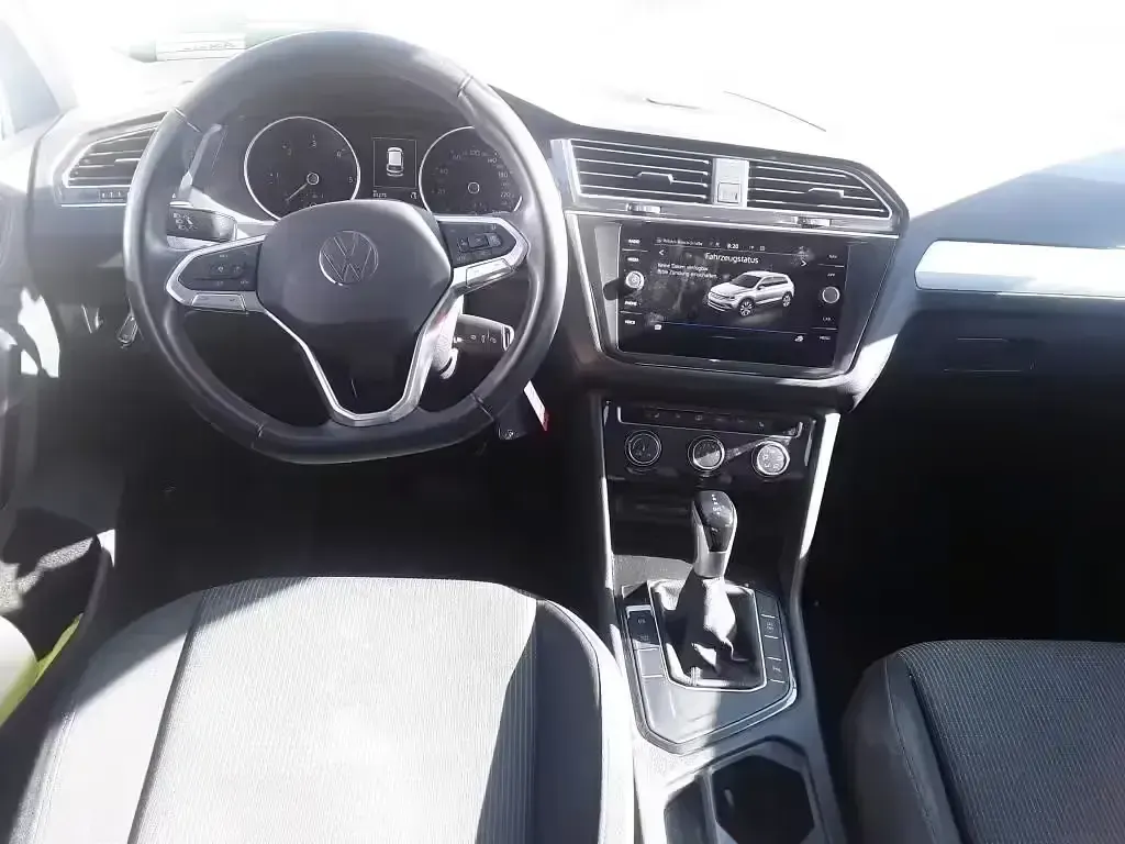 Gebraucht VW Tiguan 150 PS (110 kW) 2023 Grau SUV