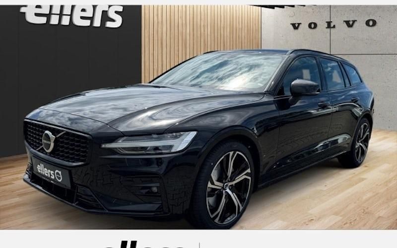 Gebraucht Volvo V60 Plus 197 PS (144 kW) 2024 Schwarz Kombi