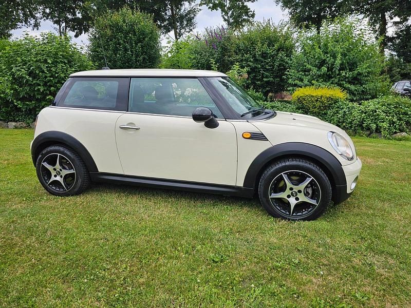 Gebraucht Mini ONE 95 PS (69 kW) 2008 Weiß Kleinwagen