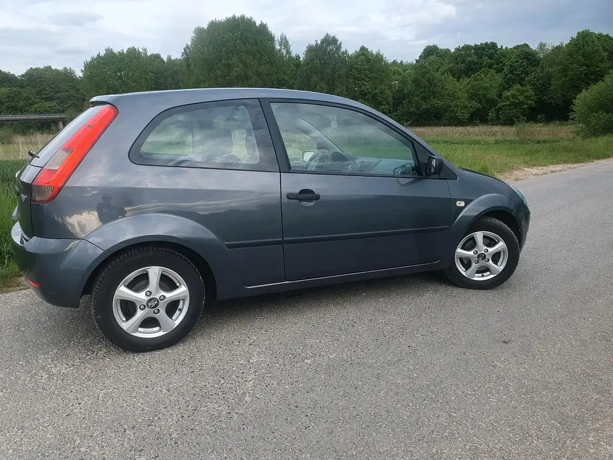 Gebraucht Ford Fiesta 63 PS (46 kW) 2005 Kleinwagen