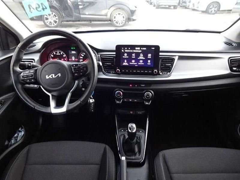 Gebraucht Kia Rio Vision 101 PS (74 kW) 2022 Silber Limousine