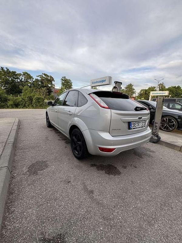 Gebraucht Ford Focus Style 109 PS (80 kW) 2010 Limousine