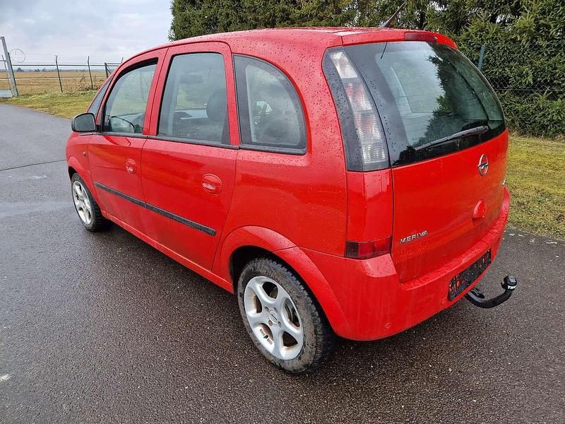 Gebraucht Opel Meriva 76 PS (55 kW) 2009 Rot Van / Kleinbus