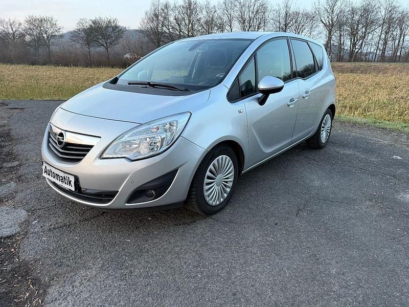 Gebraucht Opel Meriva Edition 101 PS (74 kW) 2011 Silber Van / Kleinbus