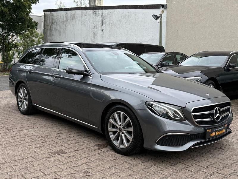 Gebraucht Mercedes E200 160 PS (117 kW) 2019 Grau Kombi
