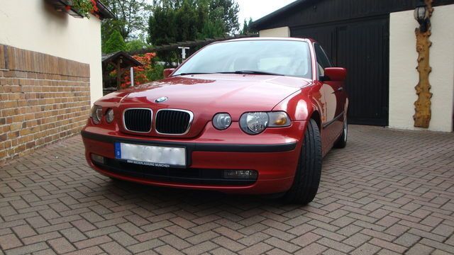 Gebraucht BMW 318 Compact 143 PS (105 kW) 2002 Rot metallic Kleinwagen