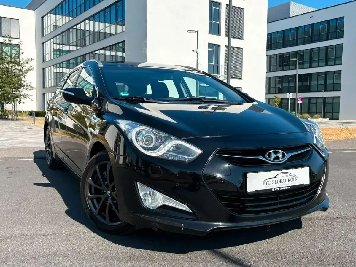 Gebraucht Hyundai i40 Edition 136 PS (100 kW) 2014 Schwarz Kombi