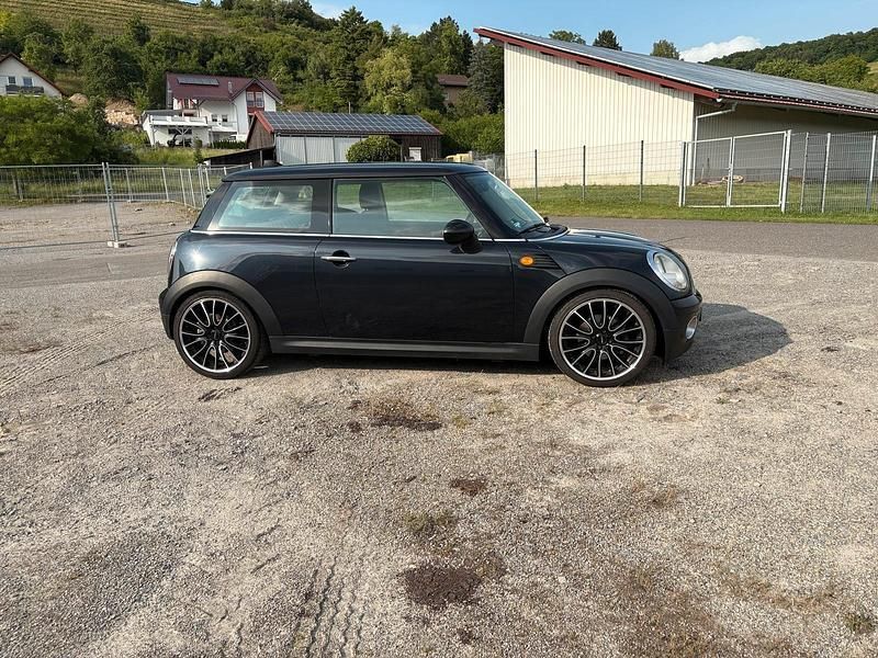 Schwarz Gebraucht 2007 Mini Cooper Coupé Coupé | 3.699 € - Bild 1/4