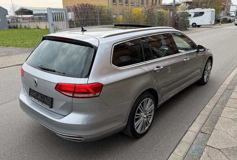 Gebraucht VW Passat 190 PS (139 kW) 2018 Silber Kombi