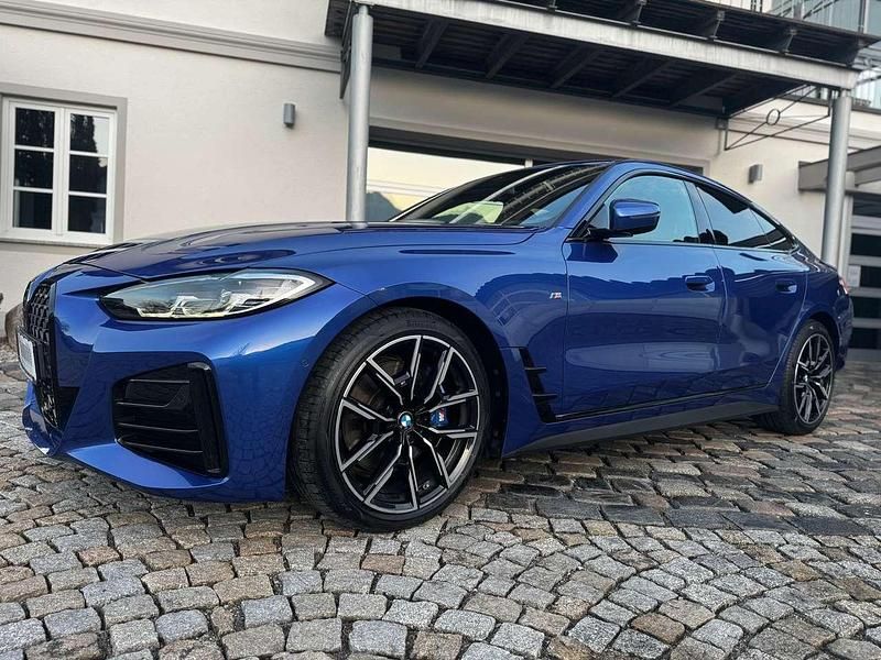 Gebraucht BMW 430 M Sport 286 PS (210 kW) 2023 Portimao blau (c31) Coupé
