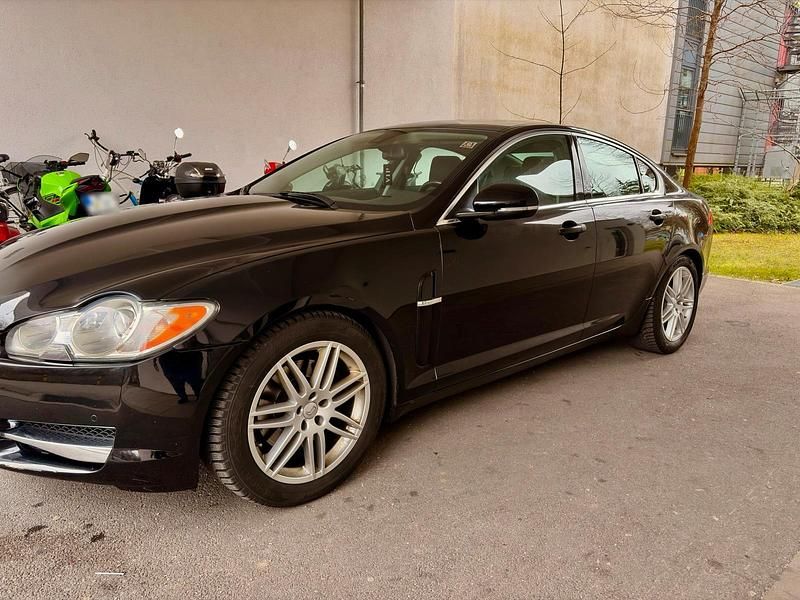 Gebraucht Jaguar XF 210 PS (154 kW) 2011 Schwarz Limousine