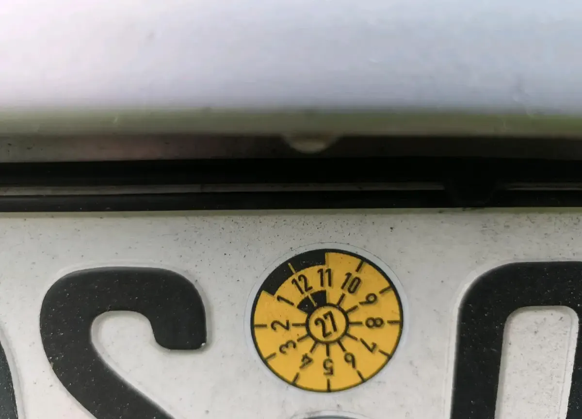 Używany VW Lupo 61 KM (44 kW) 2003 Srebrny Hatchback