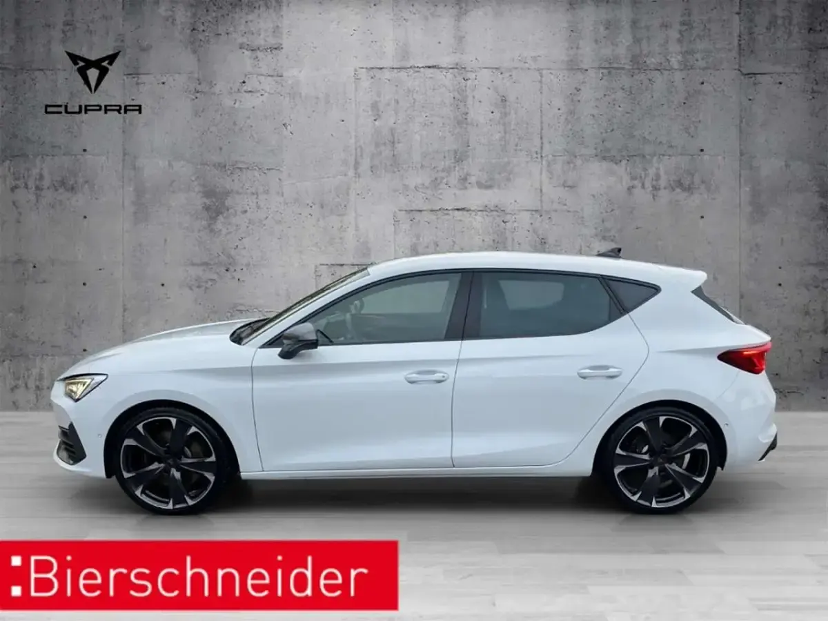 Gebraucht Cupra Leon VZ 300 PS (220 kW) 2023 Weiss Limousine