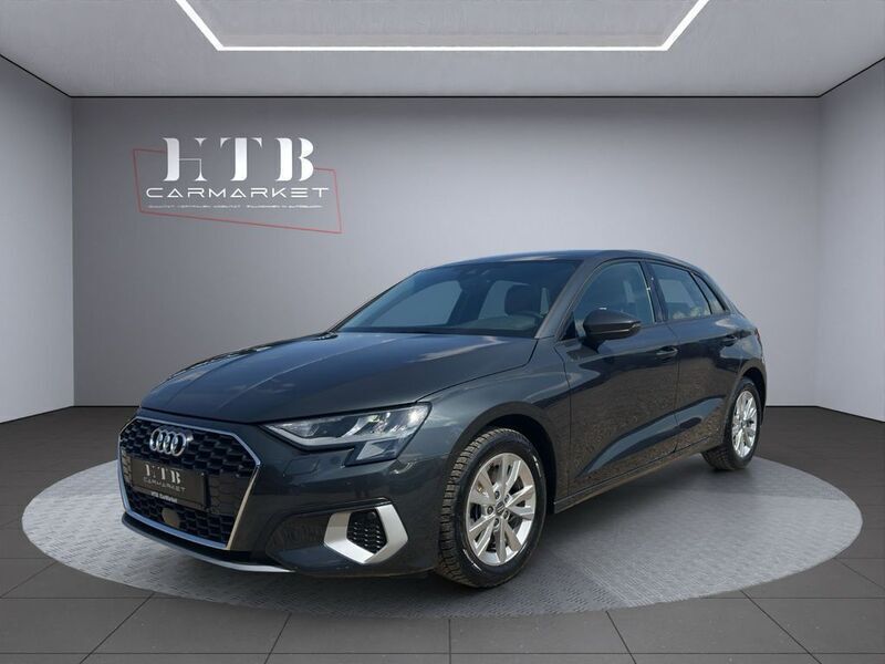 Grau Gebraucht 2021 Audi A3 Advanced Limousine | 21.990 € (Guter Preis) - Bild 1/4