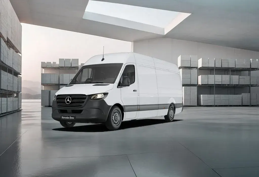 Używany Mercedes Sprinter 170 KM (125 kW) 2025 Biały Van