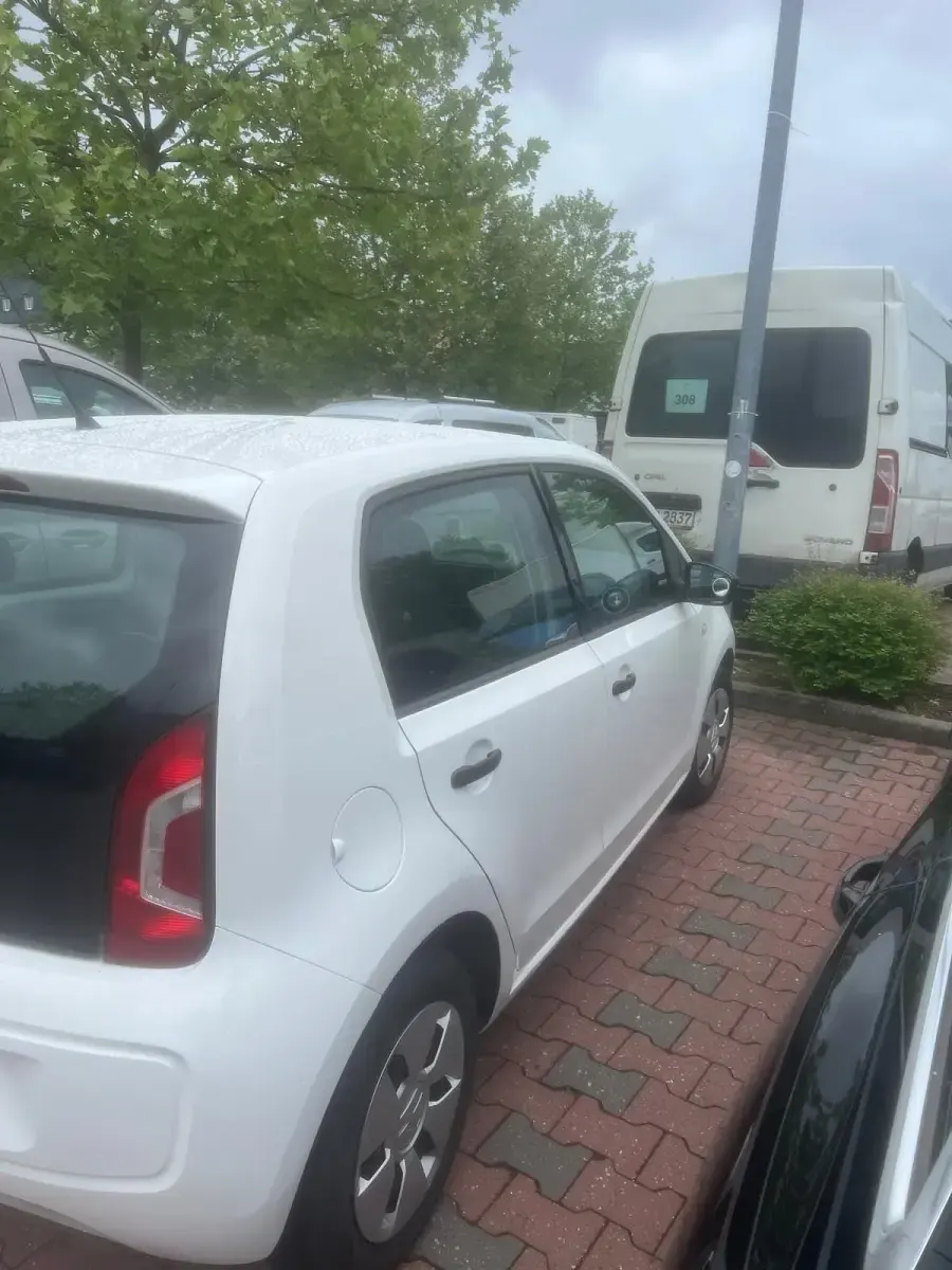 Gebraucht VW up! 65 PS (47 kW) 2012 Weiß Kleinwagen