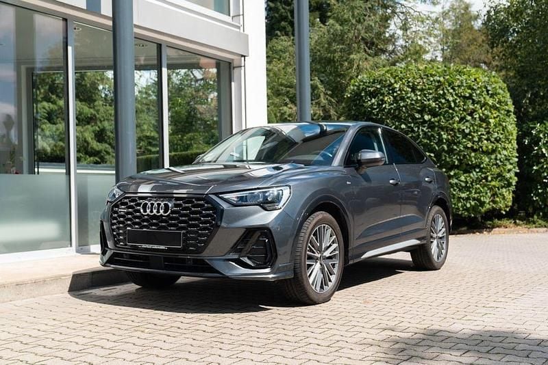 Grau Gebraucht 2022 Audi Q3 Sportback S-Line SUV | 35.900 € (Superpreis) - Bild 1/4