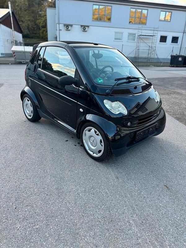 Schwarz Gebraucht 2004 Smart ForTwo Cabrio Cabrio | 1.599 € (Fairer Preis) - Bild 1/4