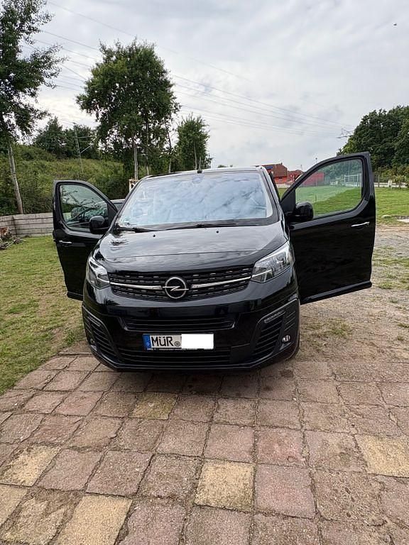 Schwarz Gebraucht 2021 Opel Zafira Life Elegance Van | 37.800 € (Fairer Preis) - Bild 1/4