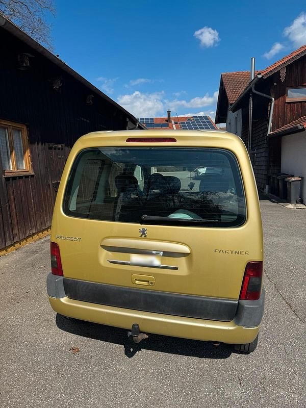 Gebraucht Peugeot Partner 109 PS (80 kW) 2004 Van / Kleinbus