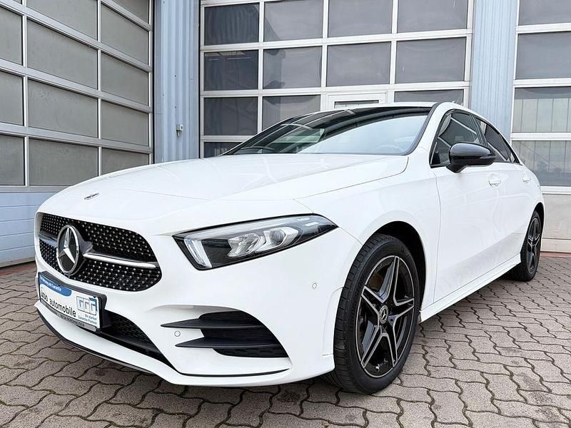 Gebraucht Mercedes A250 AMG line 160 PS (117 kW) 2022 Weiß Limousine