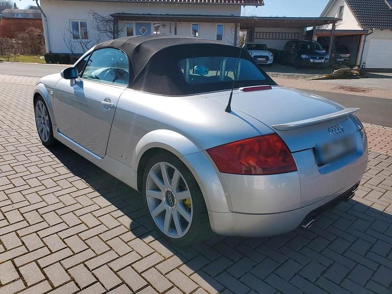 Gebraucht Audi TT 225 PS (165 kW) 2001 Silber Coupé