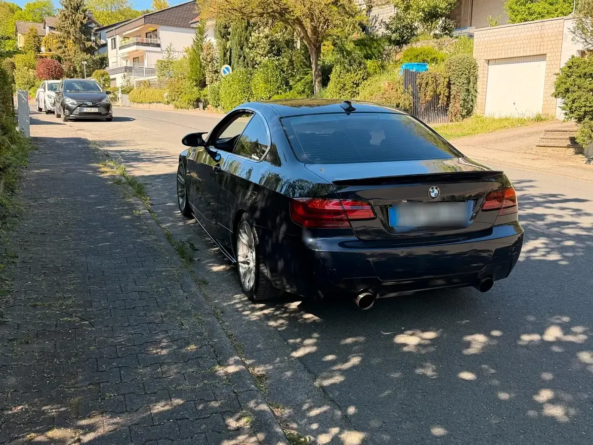 Second-hand BMW 335 306 CP (225 kW) 2009 Albastru Coupe